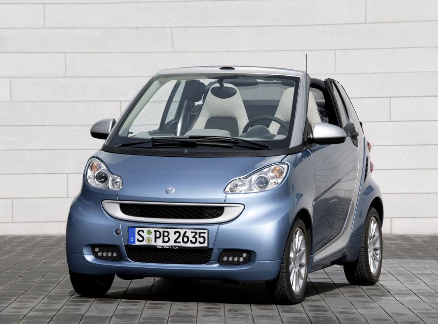  Smart ForTwo Cabrio 2010 года  (фото 34 из 42)